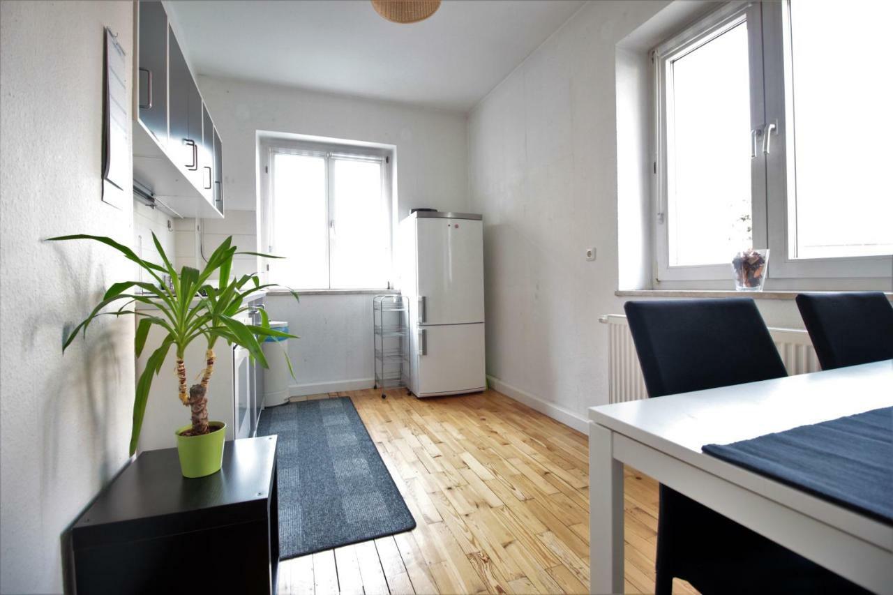 Charming 3-Bedroom Apartment With Parking Lot Вюрцбург Экстерьер фото