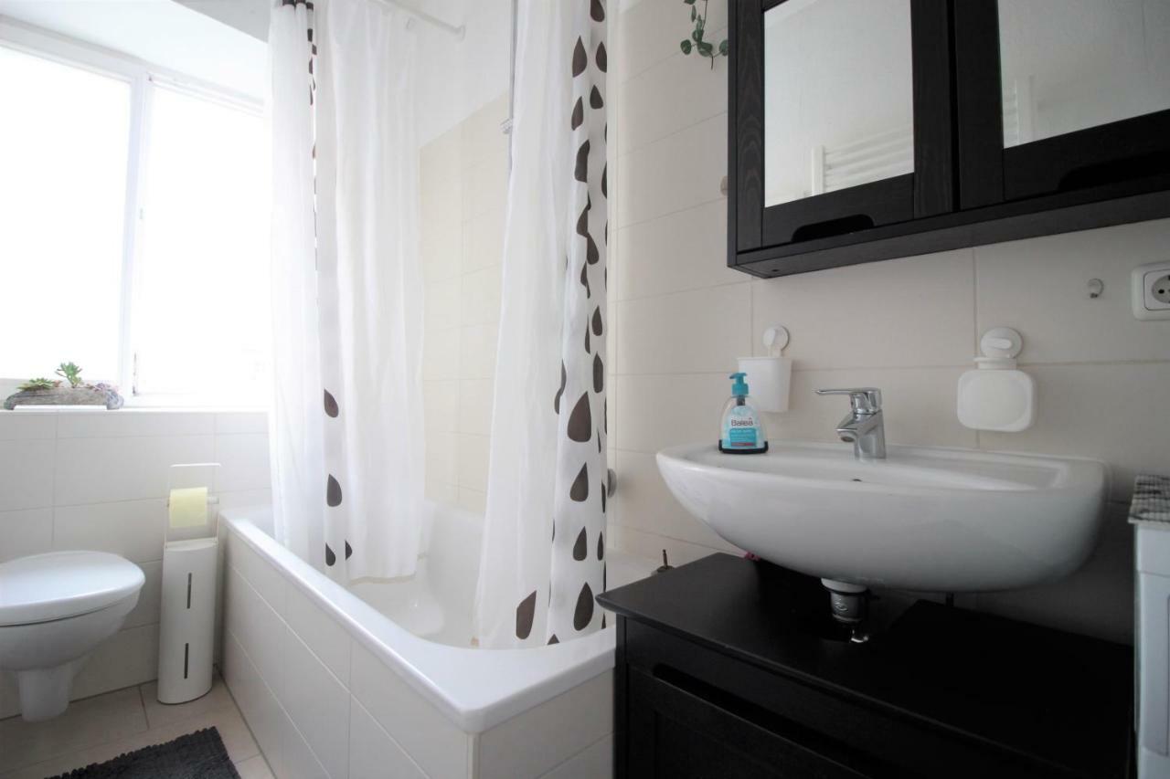 Charming 3-Bedroom Apartment With Parking Lot Вюрцбург Экстерьер фото