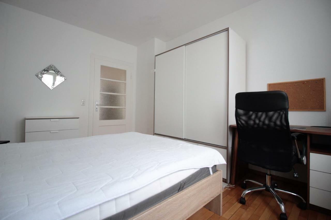 Charming 3-Bedroom Apartment With Parking Lot Вюрцбург Экстерьер фото